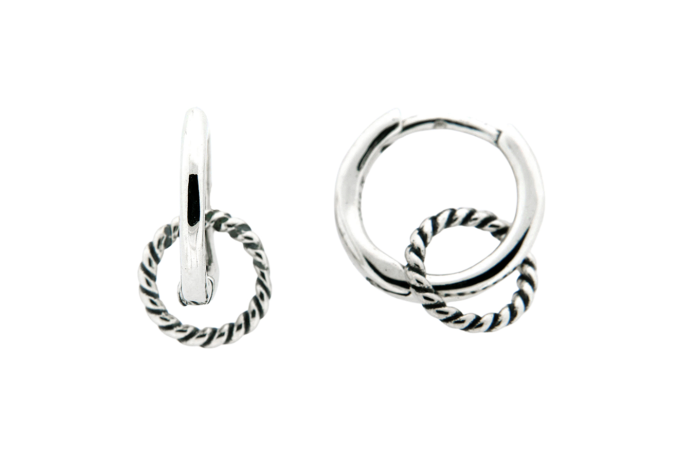 Creole in Silber 925 mit eingehängten gekordelten Ring