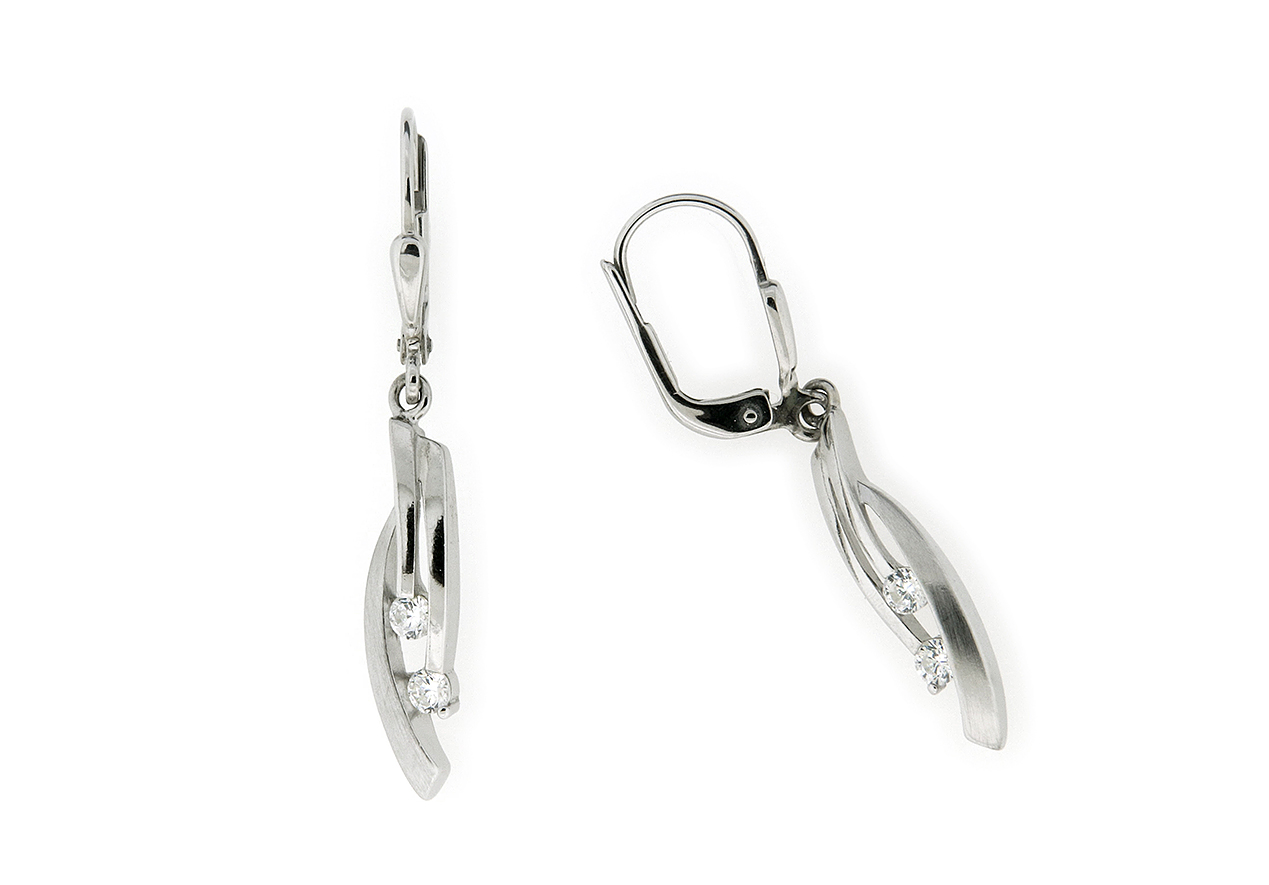 Ohrringe in Silber 925 rhodiniert mit seidenmatter sowie polierter Oberfläche und Zirkonia