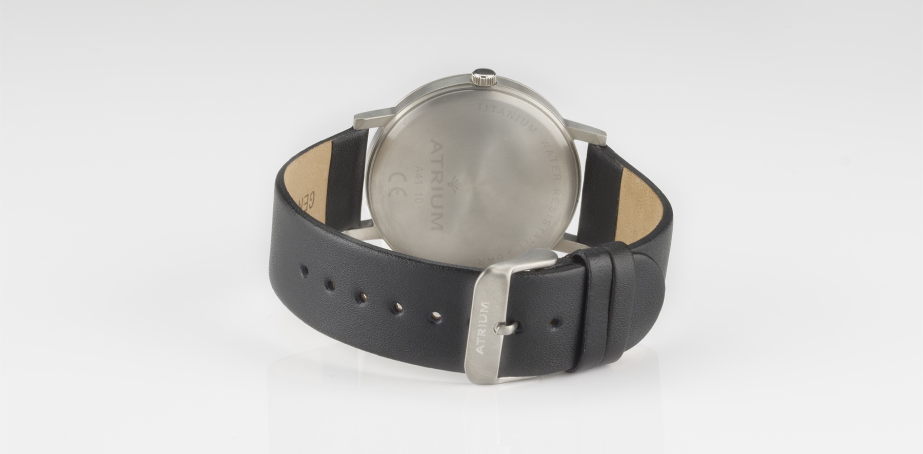Damenarmbanduhr Atrium A41-10 mit Lederarmband und Dornschließe in Titan