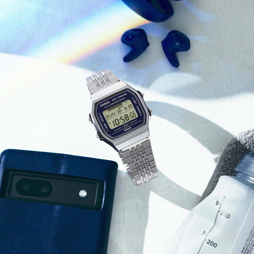 Kultige Armbanduhr Casio F-B100W-1AEF mit Bluetooth