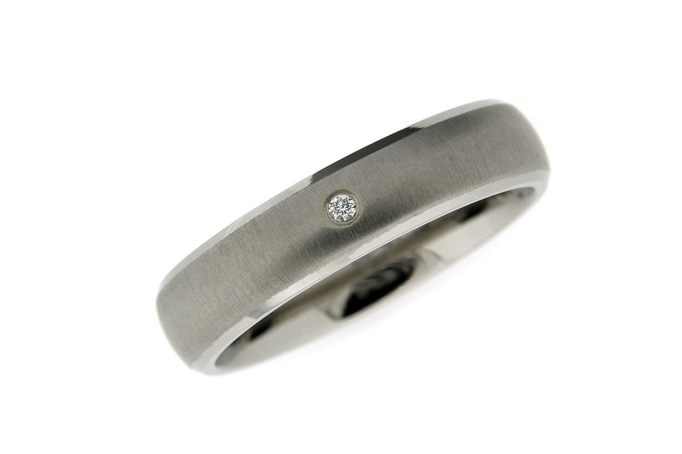 Gr.52 Partnerring Titan seidenmatt poliert mit Zirkonia